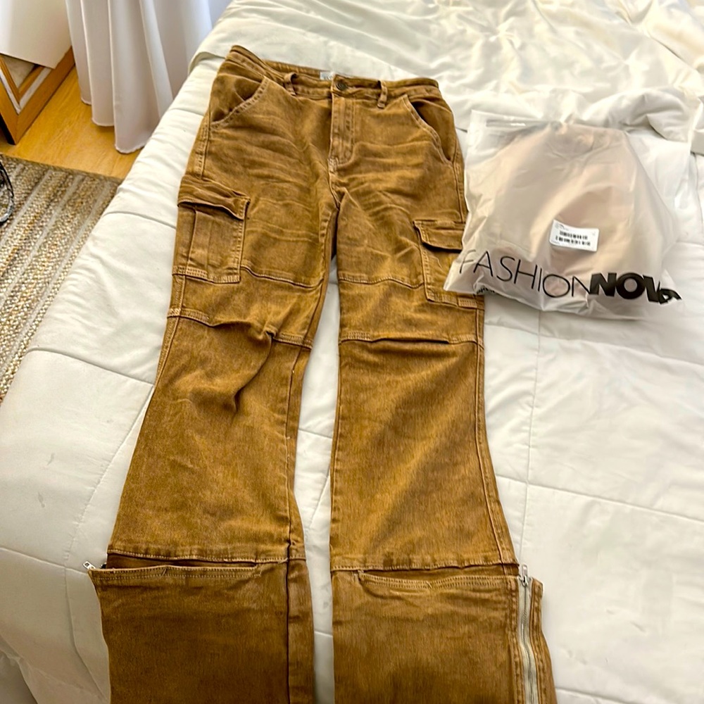 High waisted sand cargo jeans